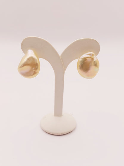 Golden Baroque Earring