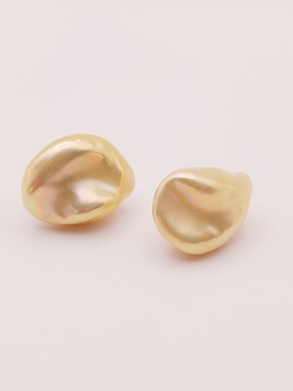 Golden Baroque Earring