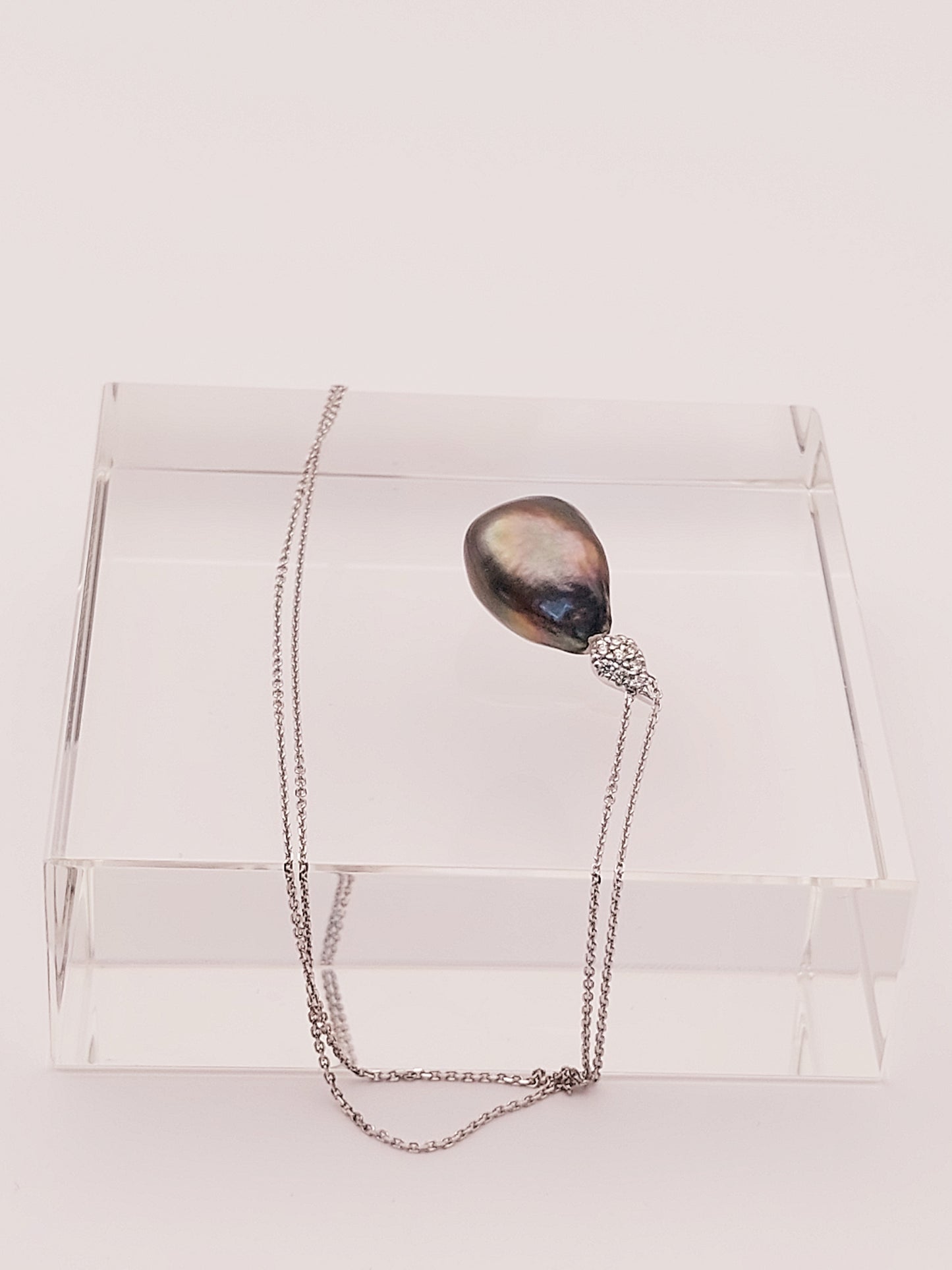 Tahitian Baroque Pendant