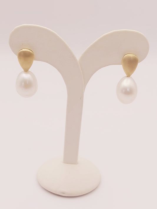 White South Pearl Earrings