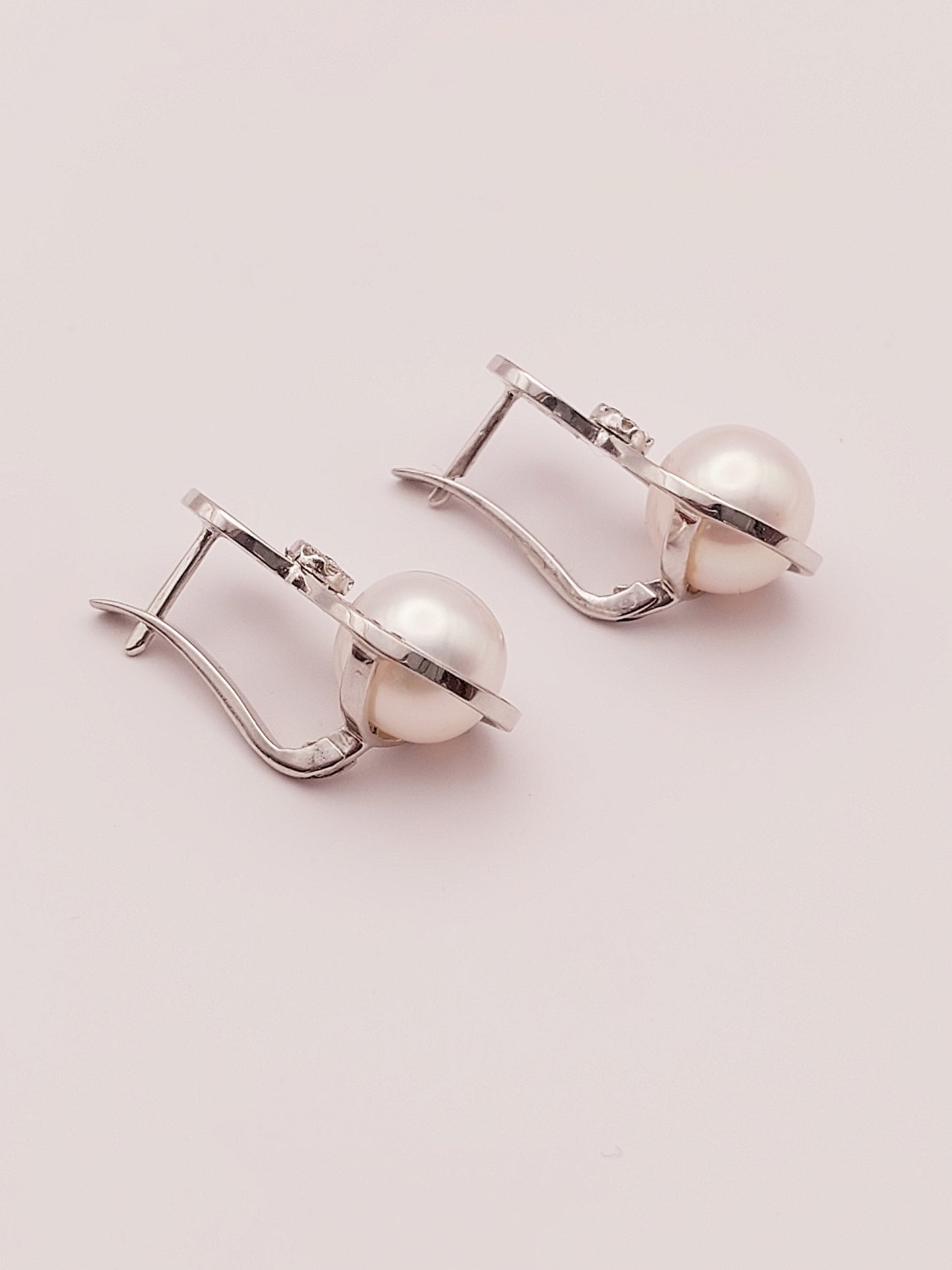 White South Pearl Infinity Earrings  with Diamonds