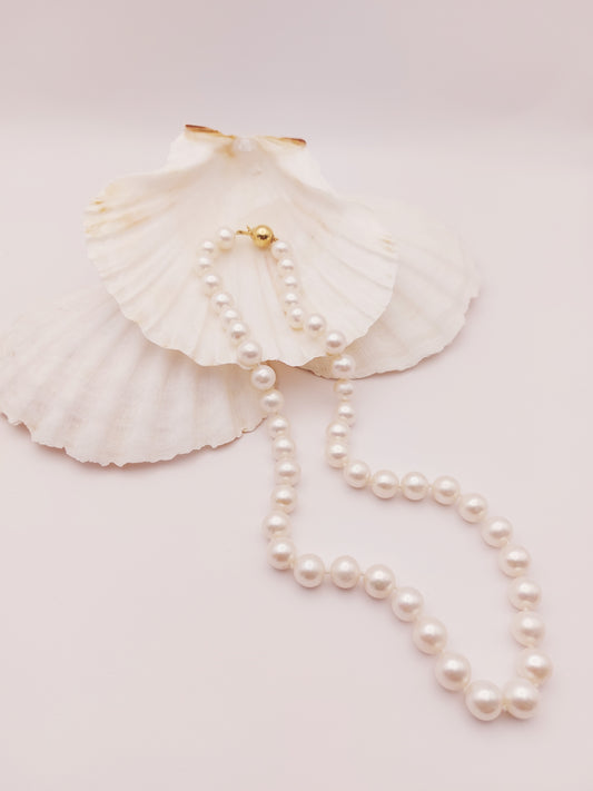 Classic Pearls Necklace